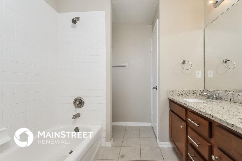 Building Photo - 2677 Hickory Ridge Dr