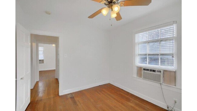 Building Photo - 401 E 33rd St