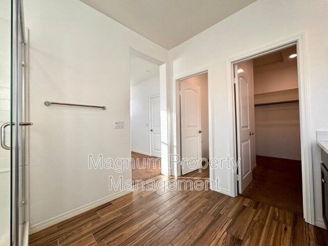 Building Photo - 40372 Calle Real