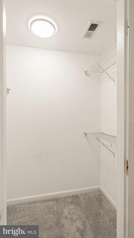 Building Photo - 21753 Ladyslipper Sq