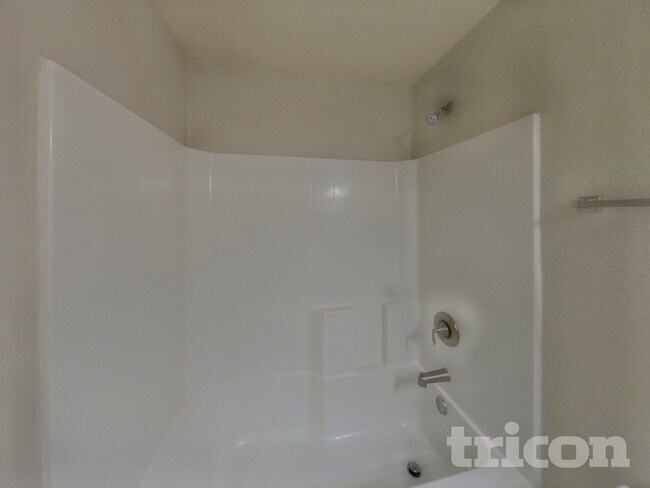 Building Photo - 22404 Cheryl Ave