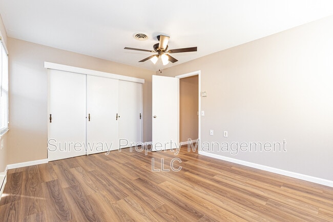 Building Photo - 49 Westport Dr