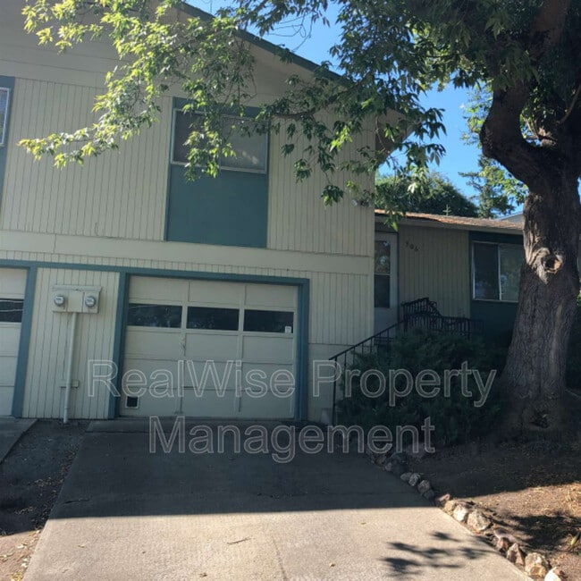 Building Photo - 306 Catalina Dr
