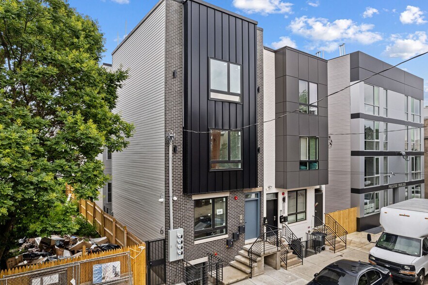 Building Photo - 1947 N Marshall St