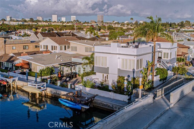 Building Photo - 200 Grand Canal
