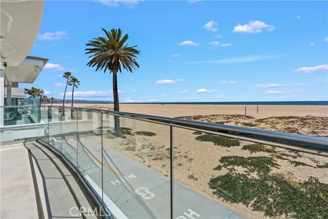 Building Photo - 816 W Oceanfront