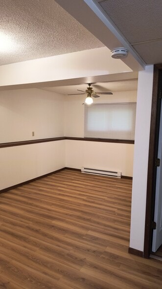 Building Photo - 7849 Rimbley Rd