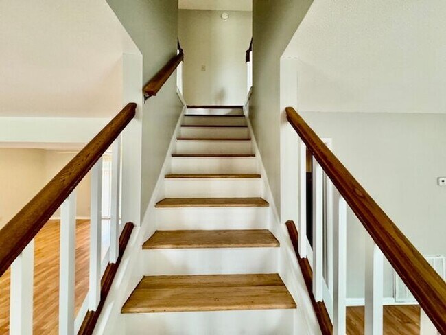 Building Photo - Great rental in South Huntsville near Redstone Arsenal Gate 1