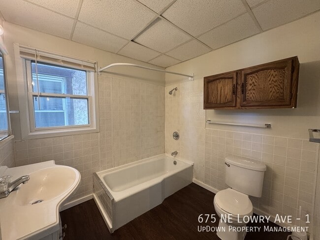 Building Photo - 675 NE Lowry Ave