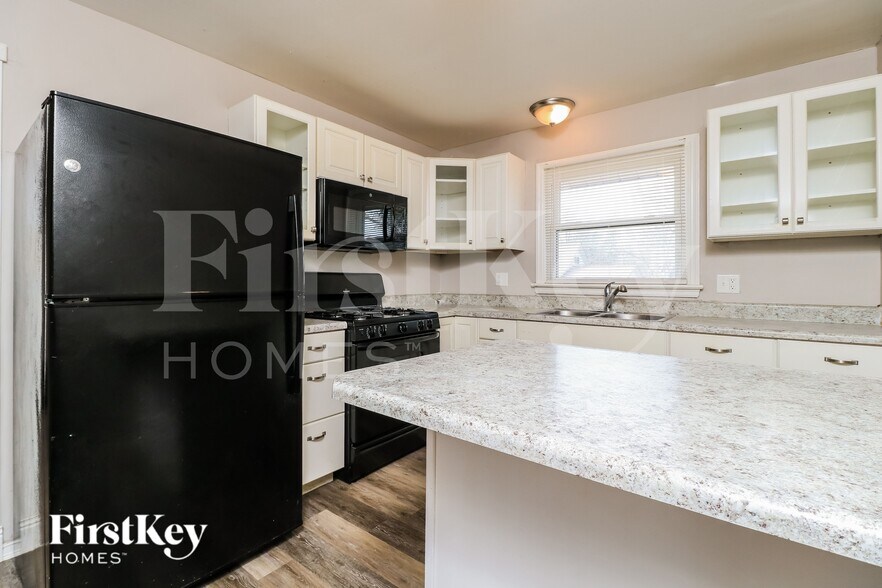 Building Photo - 5134 Abington Rd