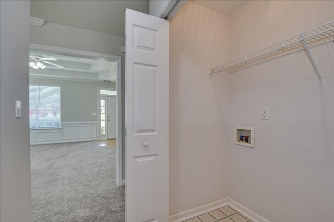 Building Photo - 412 Trestle Ln