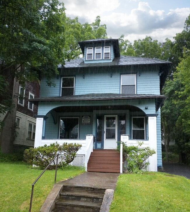 Primary Photo - Single Family Home Available 6/1/26
