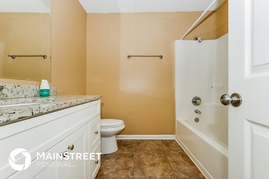 Building Photo - 4300 Riverlake Way