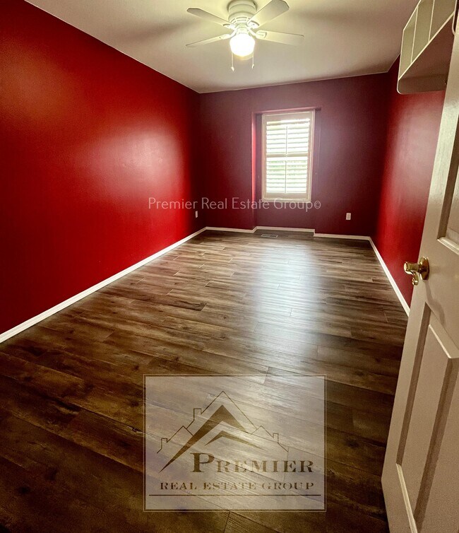 Building Photo - 6973 Los Reyes Cir