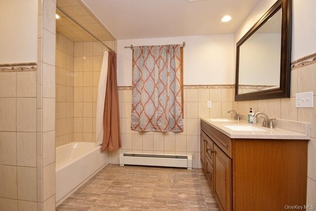 Building Photo - 24 Lake Ave