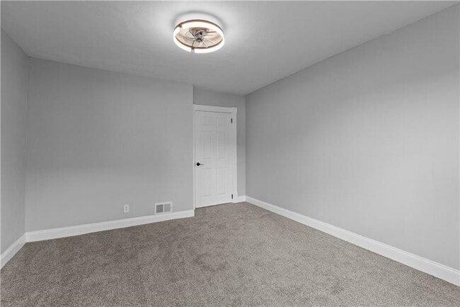 Building Photo - 616 Highland Ave