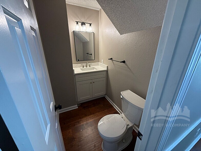 Building Photo - Welcome to your dream home in the heart of...