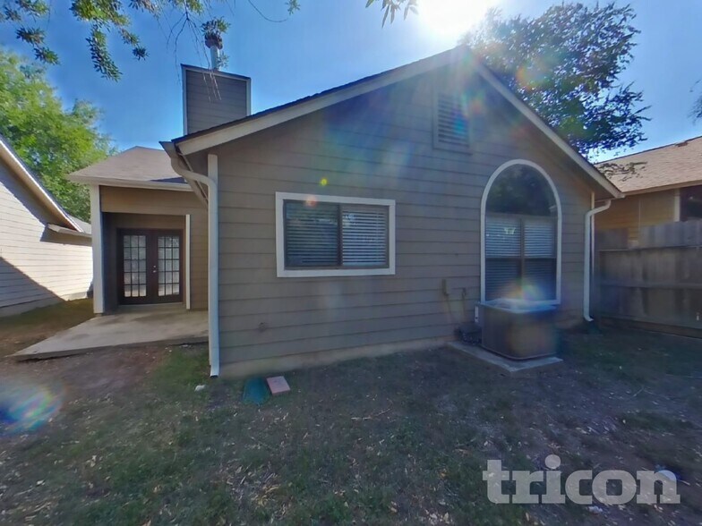 Building Photo - 10223 Canton Fld Dr