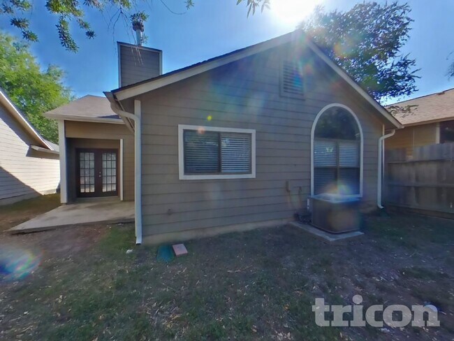 Building Photo - 10223 Canton Fld Dr