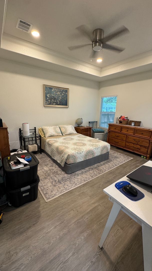Building Photo - Gorgeous 3/2 House Corner Lot in Downtown Bryan w/ July Move In!