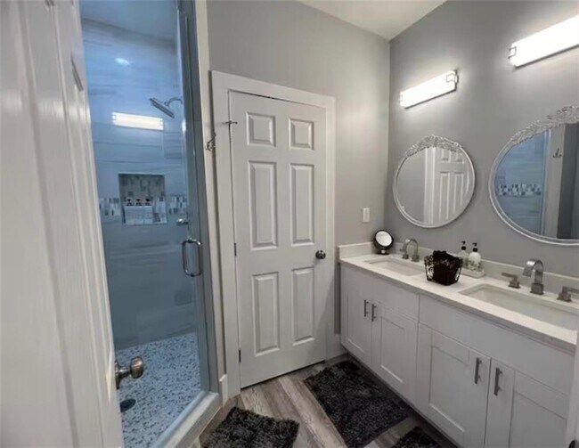 Building Photo - 2018 Detroit Ave NW