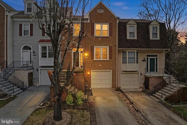 Building Photo - 7211 Squirrel Run Ct