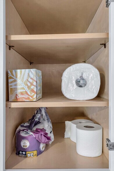 Building Photo - 3317 W St Conrad St