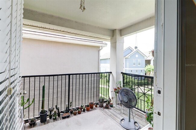 Building Photo - 4004 Foxtail Palm Ct