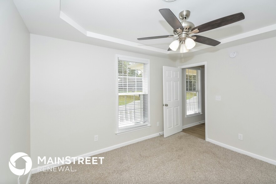 Building Photo - 102 Fairview Cir