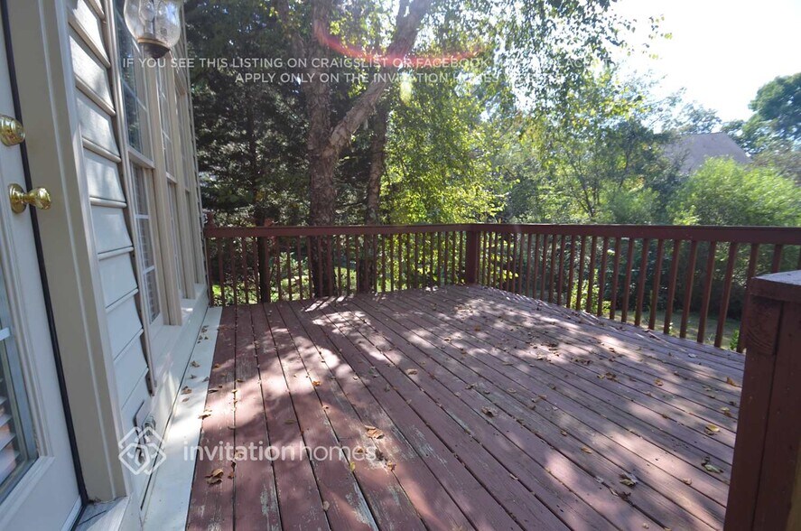 Building Photo - 5722 Kinglet Ln
