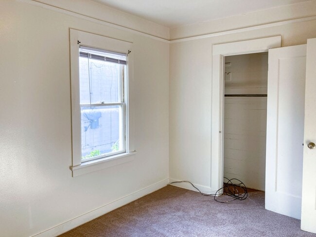 Building Photo - Pet-friendly home with a detached garage!