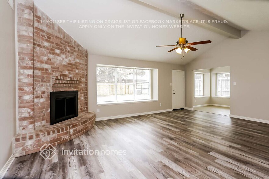 Building Photo - 2609 Jeb Stuart Dr