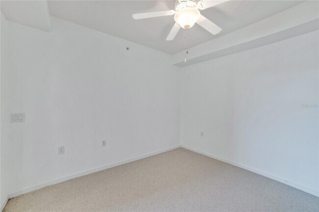 Building Photo - 16804 Vardon Ter