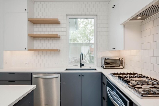 Building Photo - 1206 Justin Ln