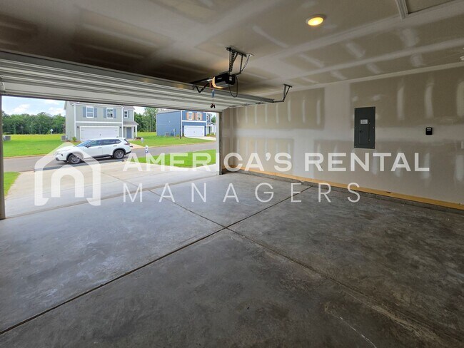 Building Photo - New Construction Home for Rent!