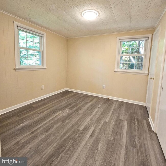 Building Photo - 8925 Falling Creek Ct