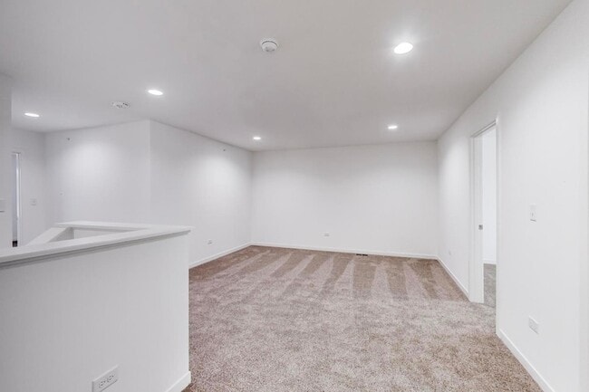 Building Photo - 1234 Gillespie Ln