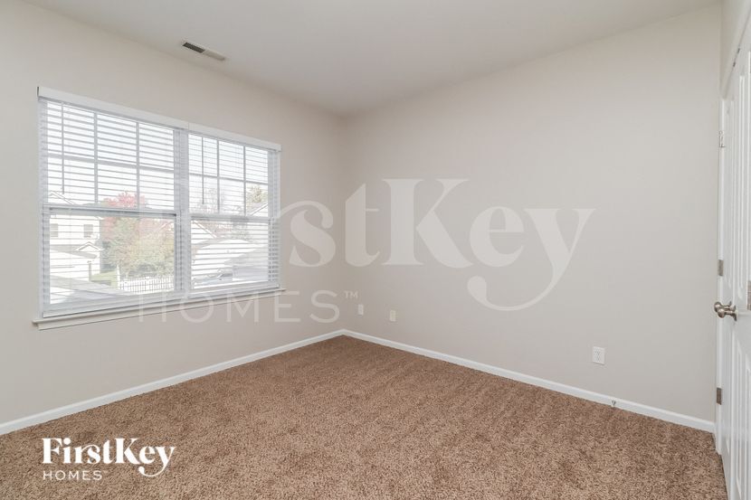 Building Photo - 13828 Connell Green Dr