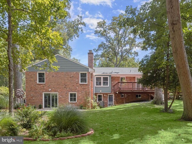 Building Photo - 12516 Two Farm Dr