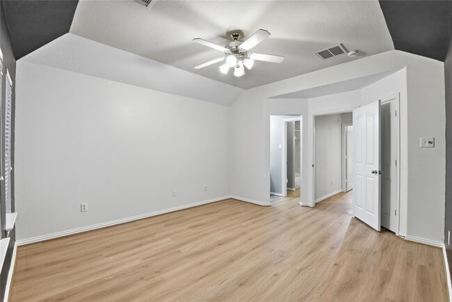 Building Photo - 6507 Hill Haven Ct