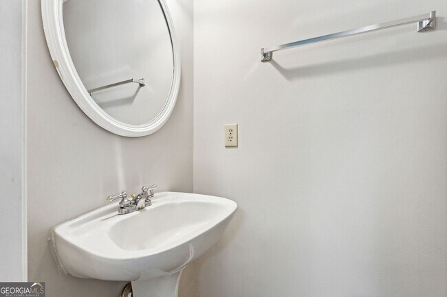 Building Photo - 525 Abbotts Hill Ln