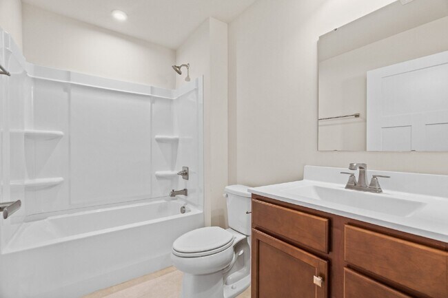 Building Photo - Beautiful White House Home | Granite Counters, Gas Range & One-Level Living