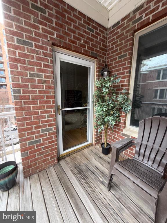 Building Photo - 10205 Wincopin Cir