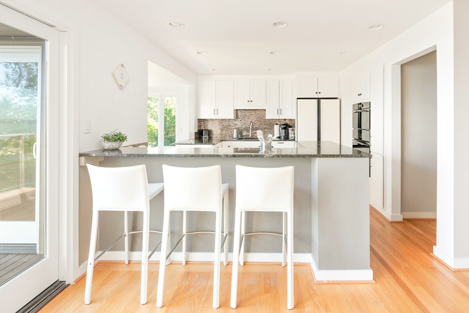 Building Photo - 4091 Hillcrest Ave SW