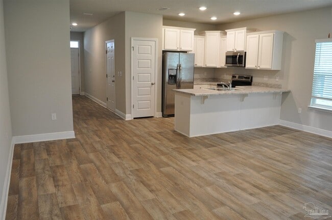 Building Photo - 6060 Royal Port Ct