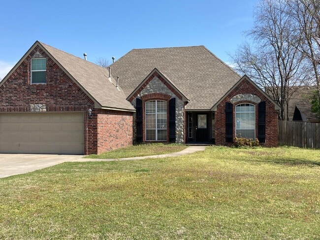Building Photo - Spacious 3BDRM Home in Blackberry Ridge, V...