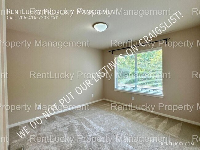 Building Photo - 34601 56th Ct S