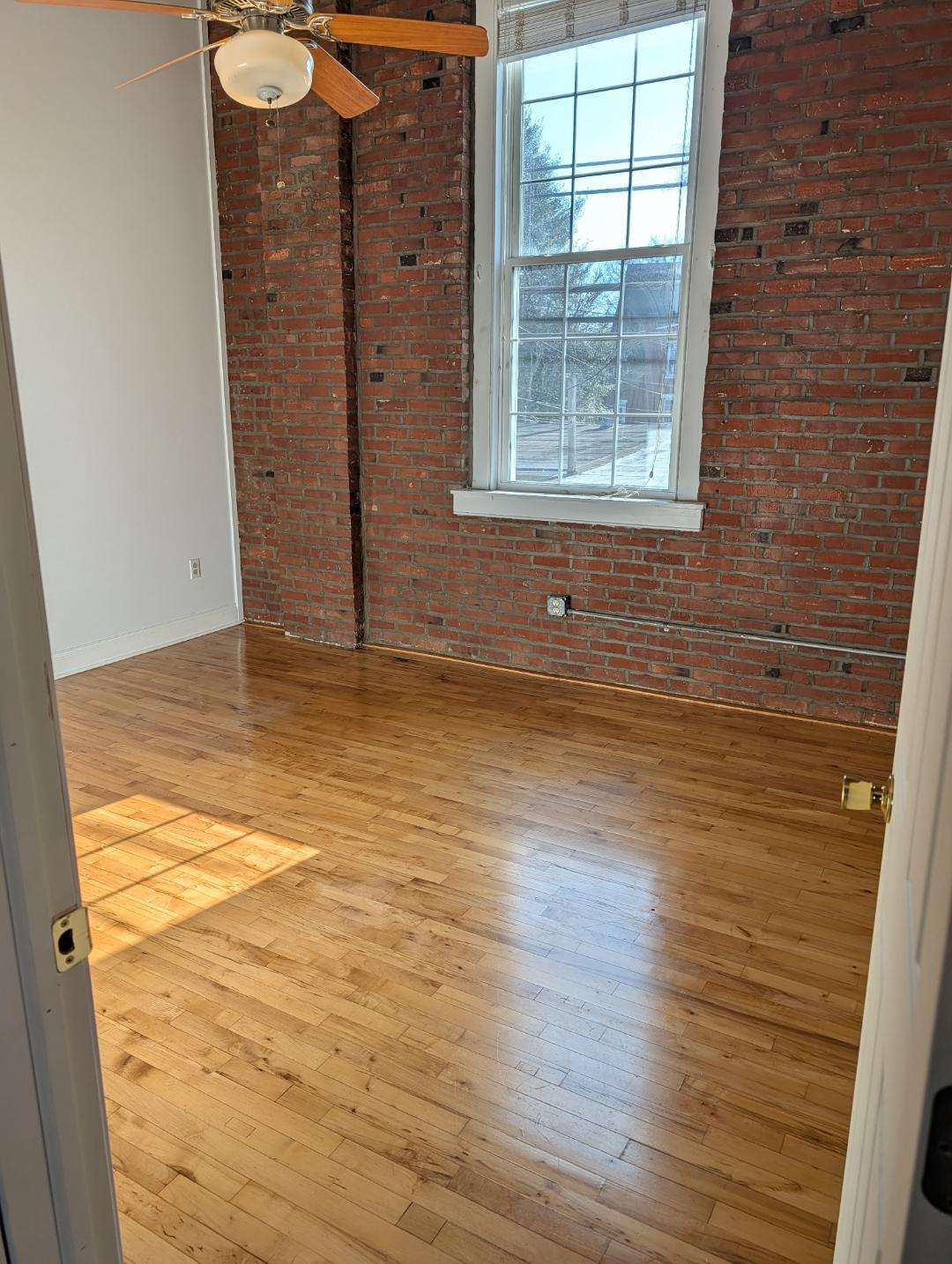 Building Photo - 502 Keystone Aly