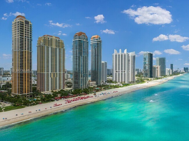 Building Photo - 17749 Collins Ave