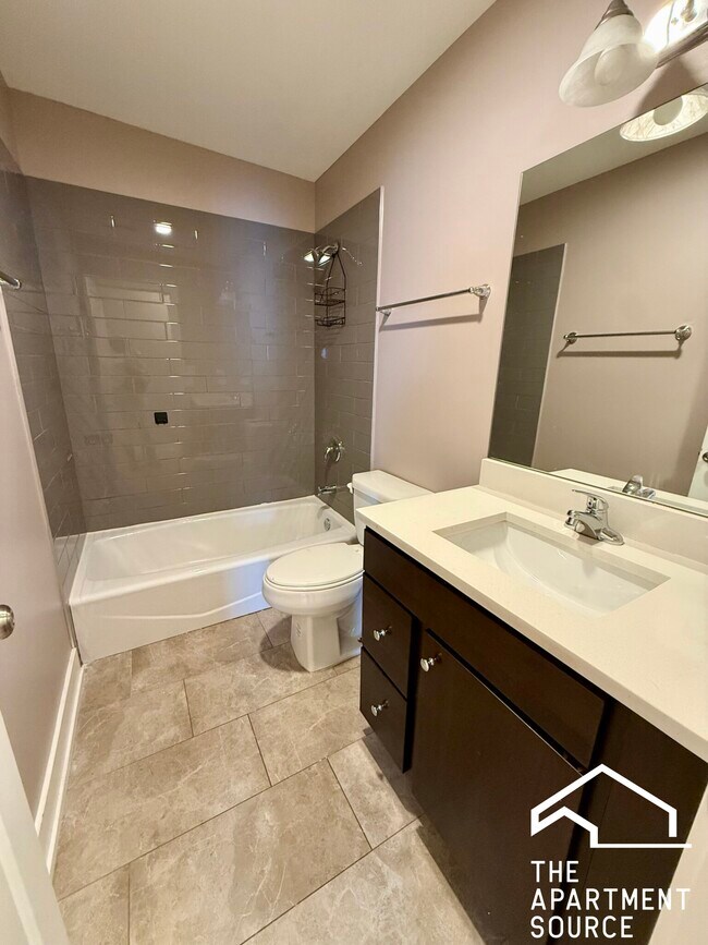 Building Photo - 3433 S Indiana Ave